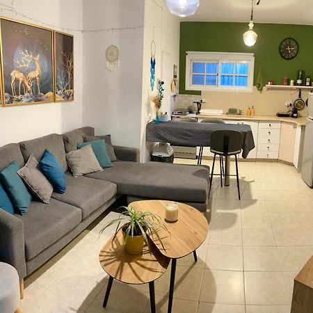 Dotan'S Boutique Apartments - By The Beach! Tel Aviv Buitenkant foto