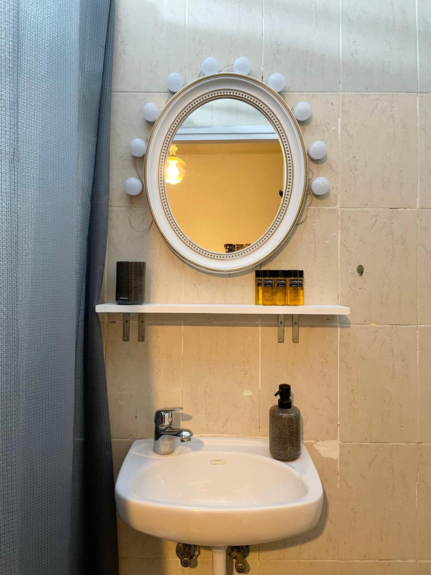 Dotan'S Boutique Apartments - By The Beach! Tel Aviv Buitenkant foto